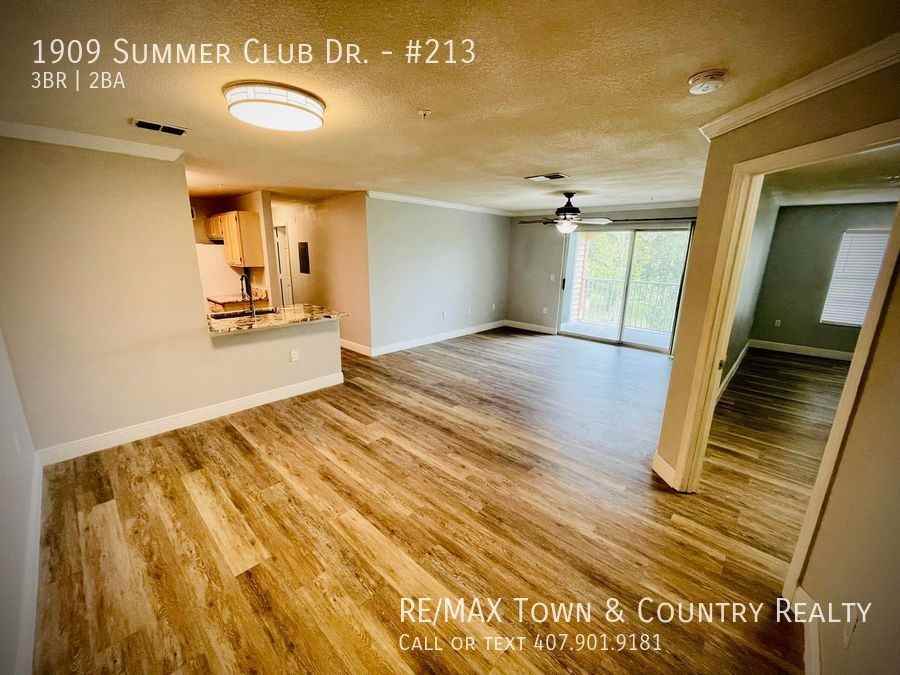 1909 Summer Club Dr #213 - Photo 3 of 36