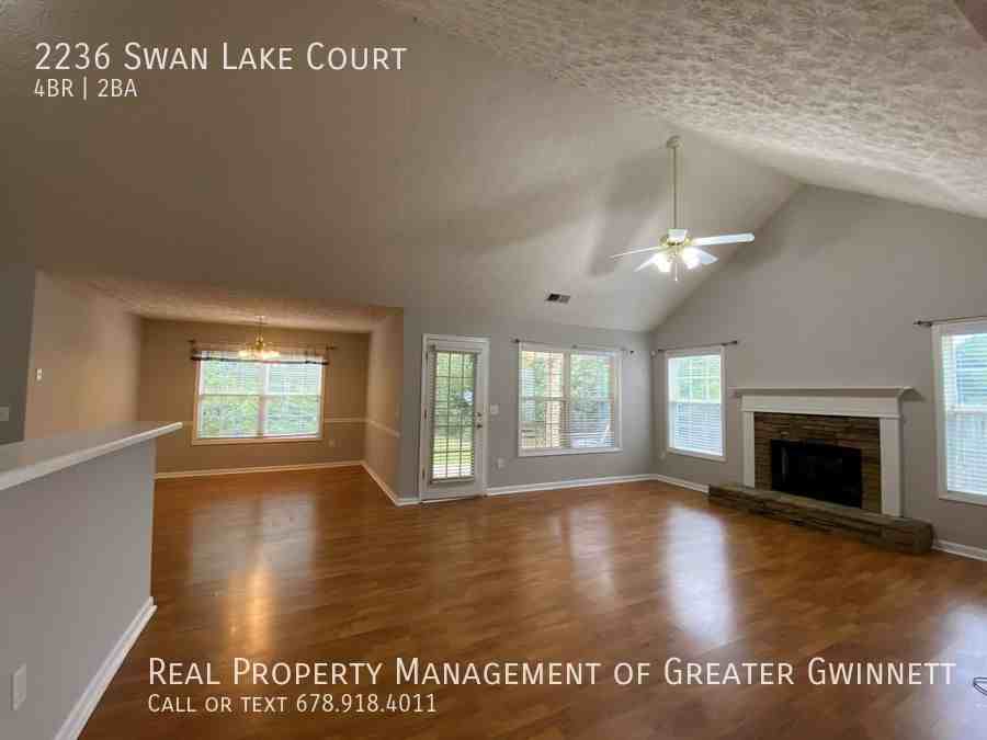 2236 Swan Lake Ct - Photo 2 of 8