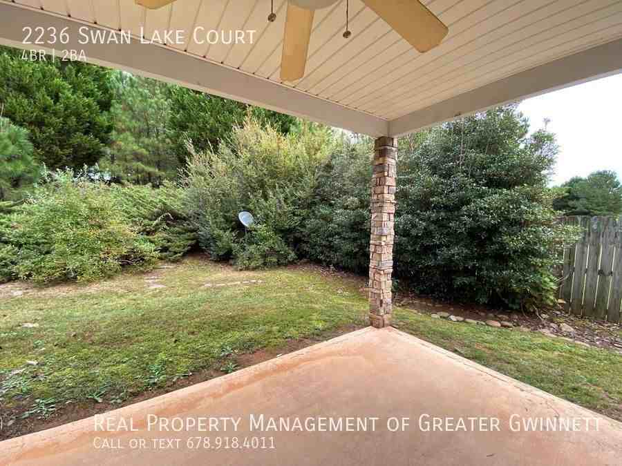 2236 Swan Lake Ct - Photo 4 of 8