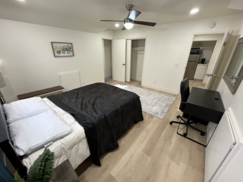 4059 Ridge Street - Photo 4 of 31