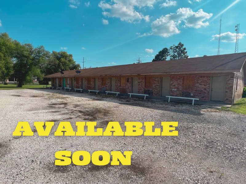 135 W Monroe St #6 - Photo 2 of 9