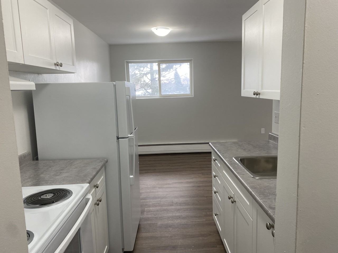 Huron Terrace Apartments - Photo 3 of 23