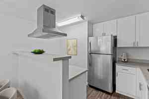 featured image of 2121 Evergreen Park Dr Sw