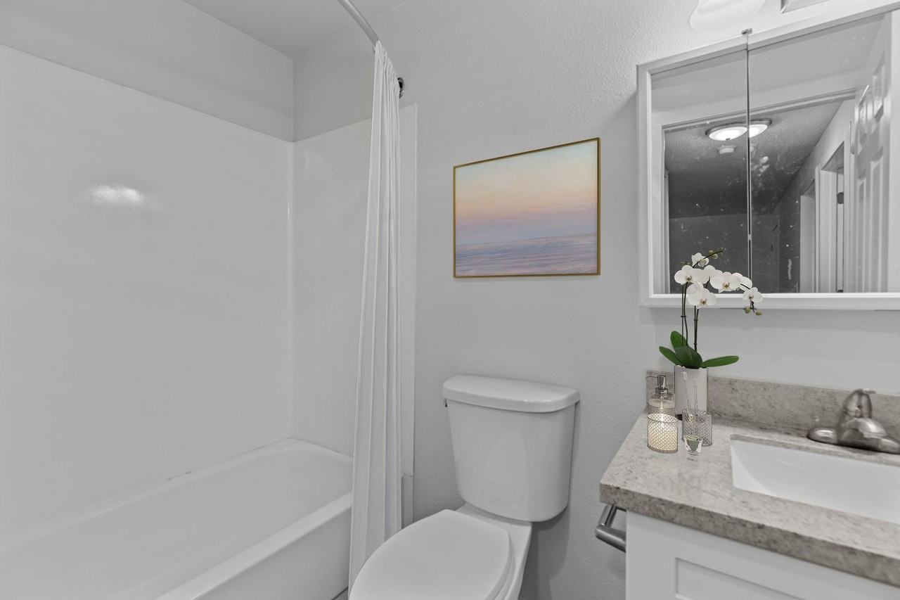 Evergreen Park Apartments in Olympia! - Photo 7 of 44