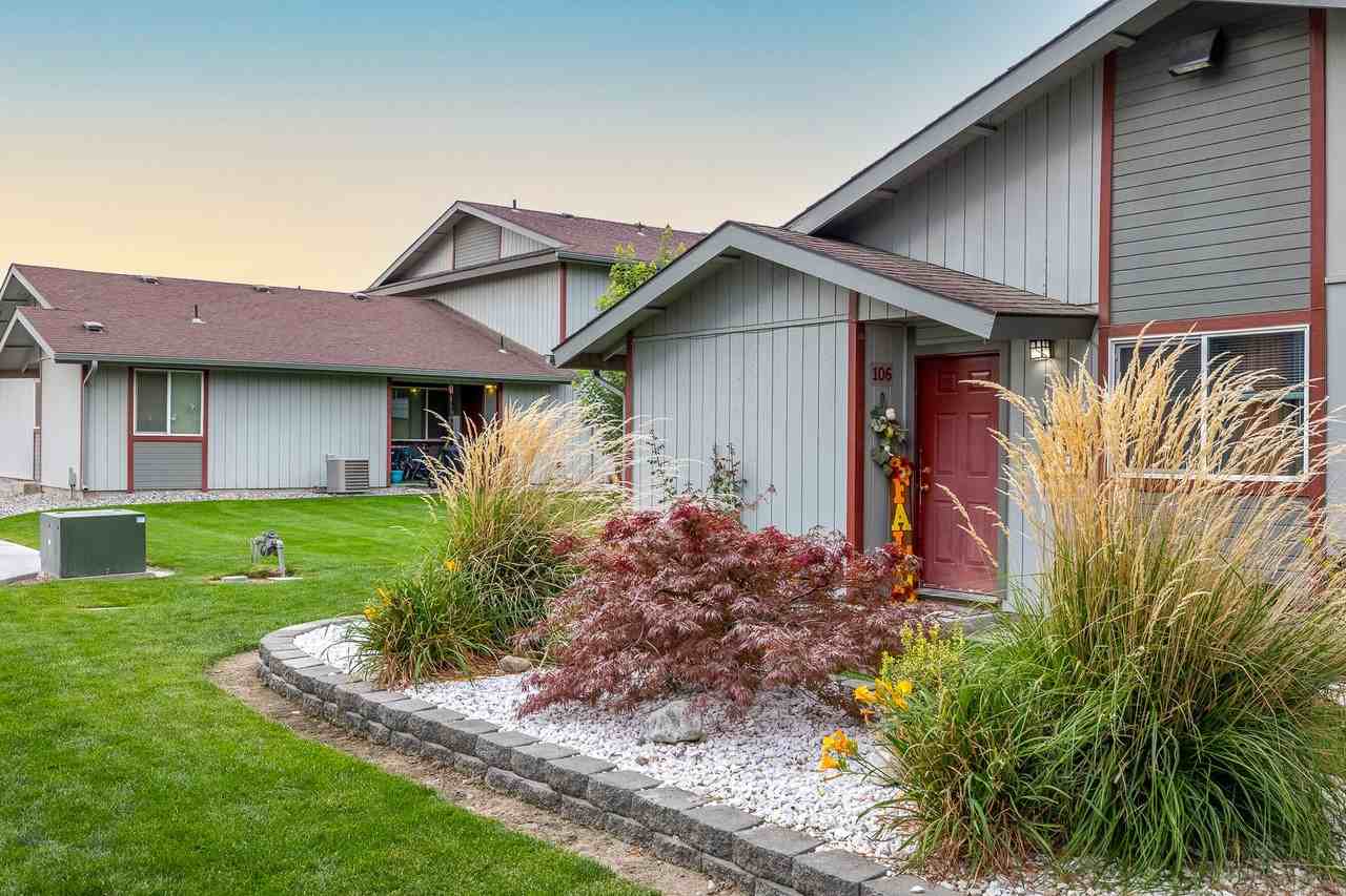 Irving Place Apartments - Photo 2 of 50