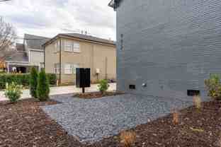 1 bedroom luxury apartments AMAZING VIRGINIA HIGHLANDS LOCATION! Steps to shops and restaurants! - Photo 1 of 1