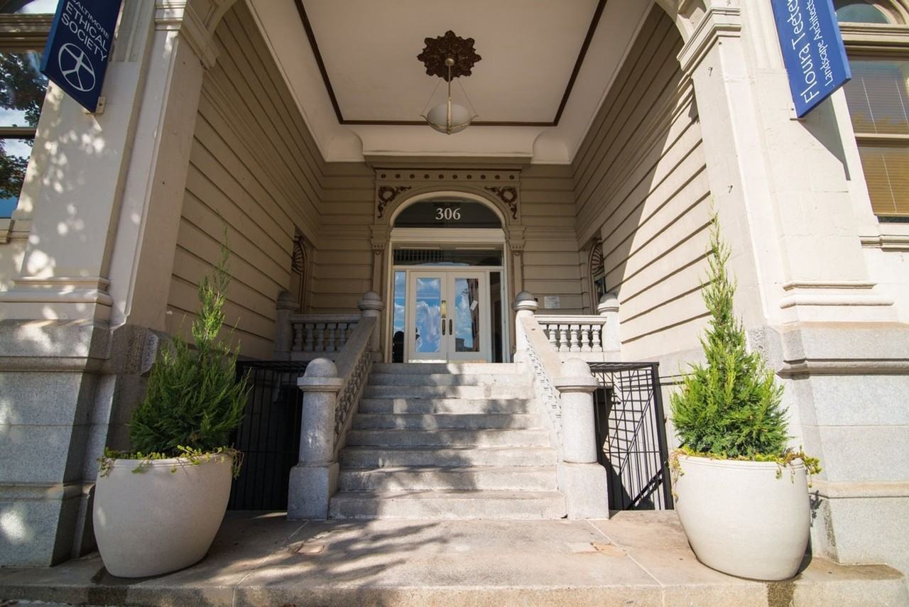 306 W Franklin - Photo 2 of 9