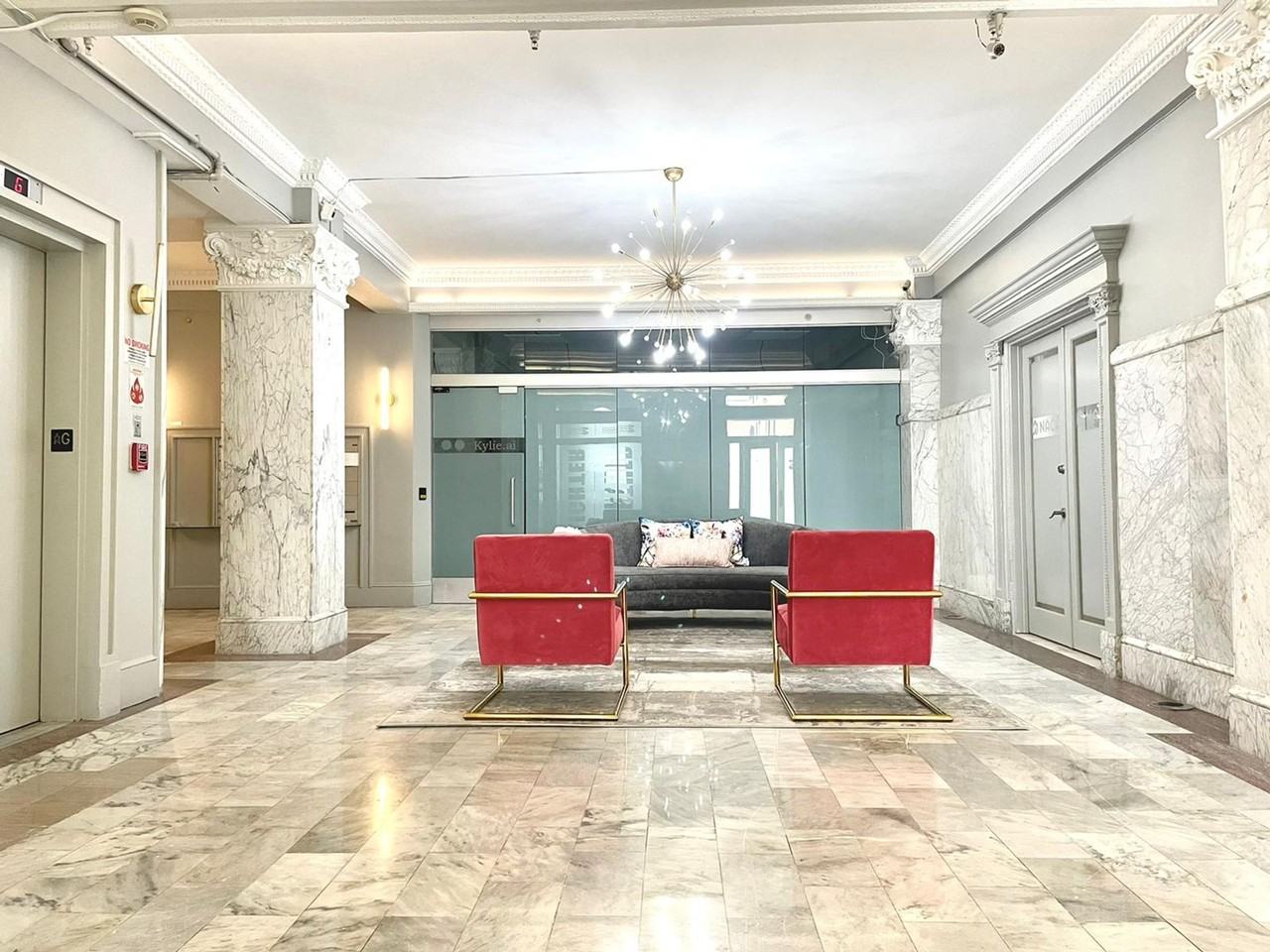 306 W Franklin - Photo 6 of 9