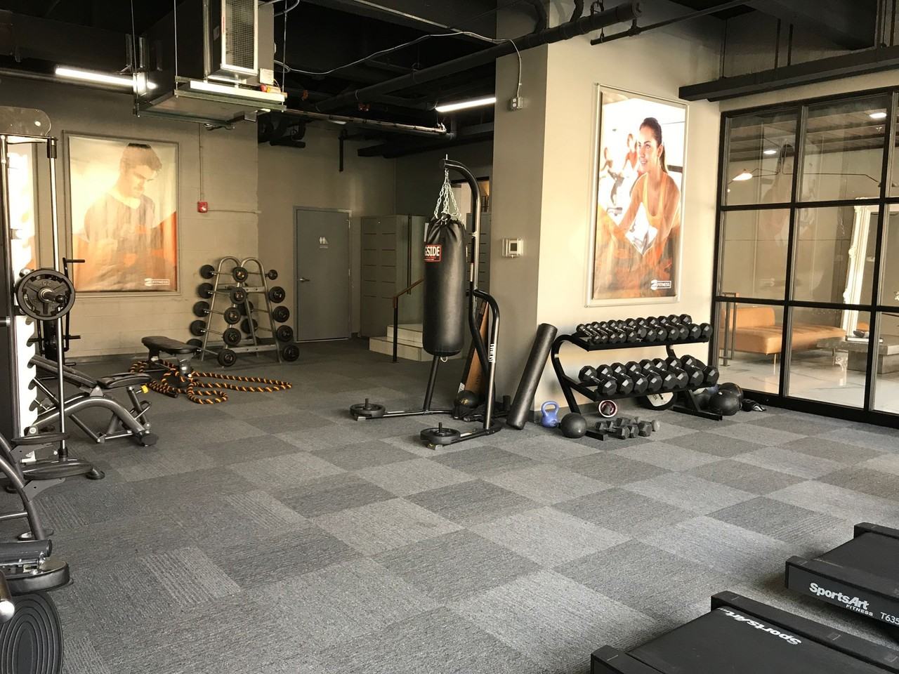 824 N Calvert St - Photo 5 of 12