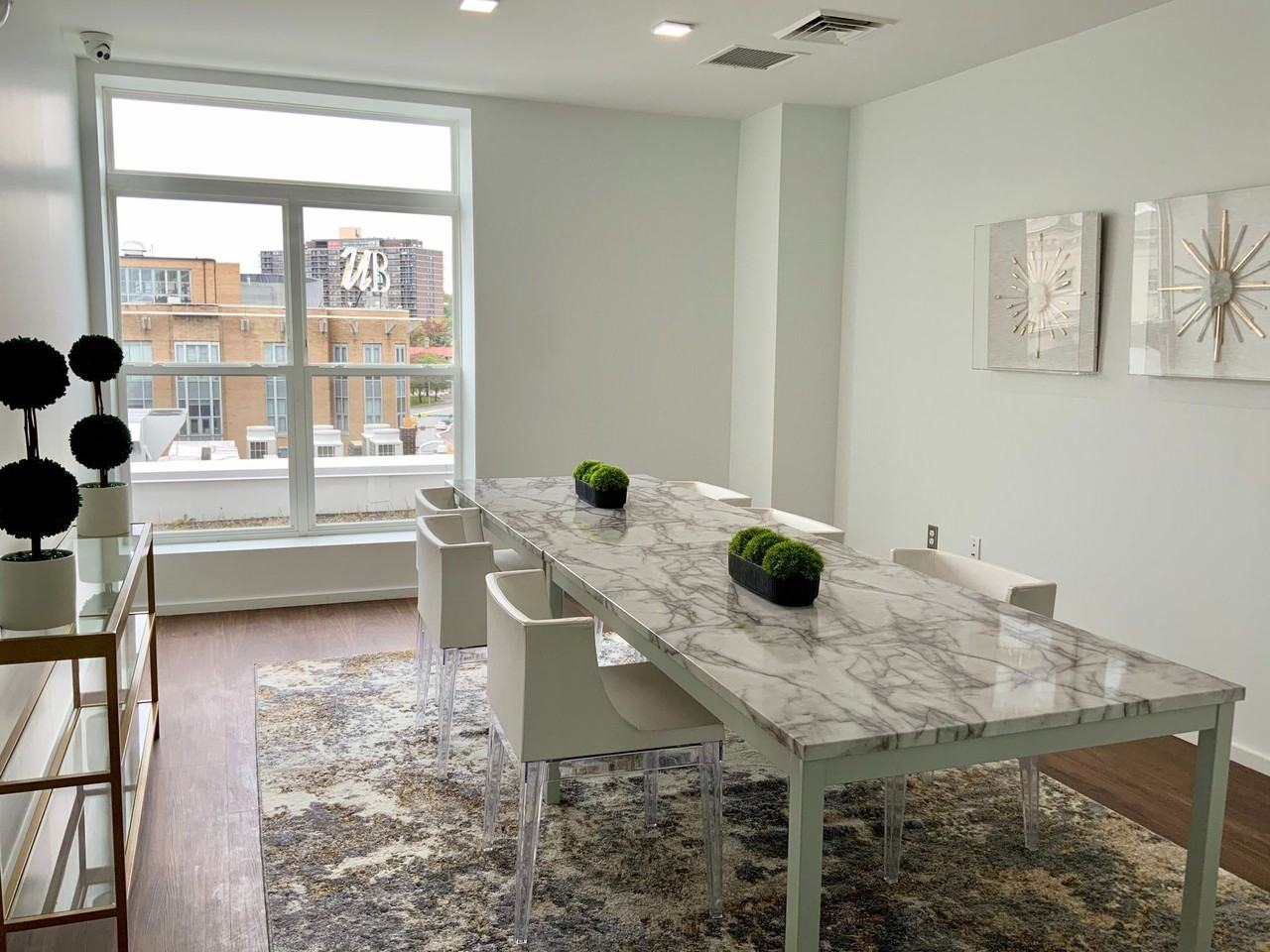 9 E. Mount Royal - Photo 7 of 15