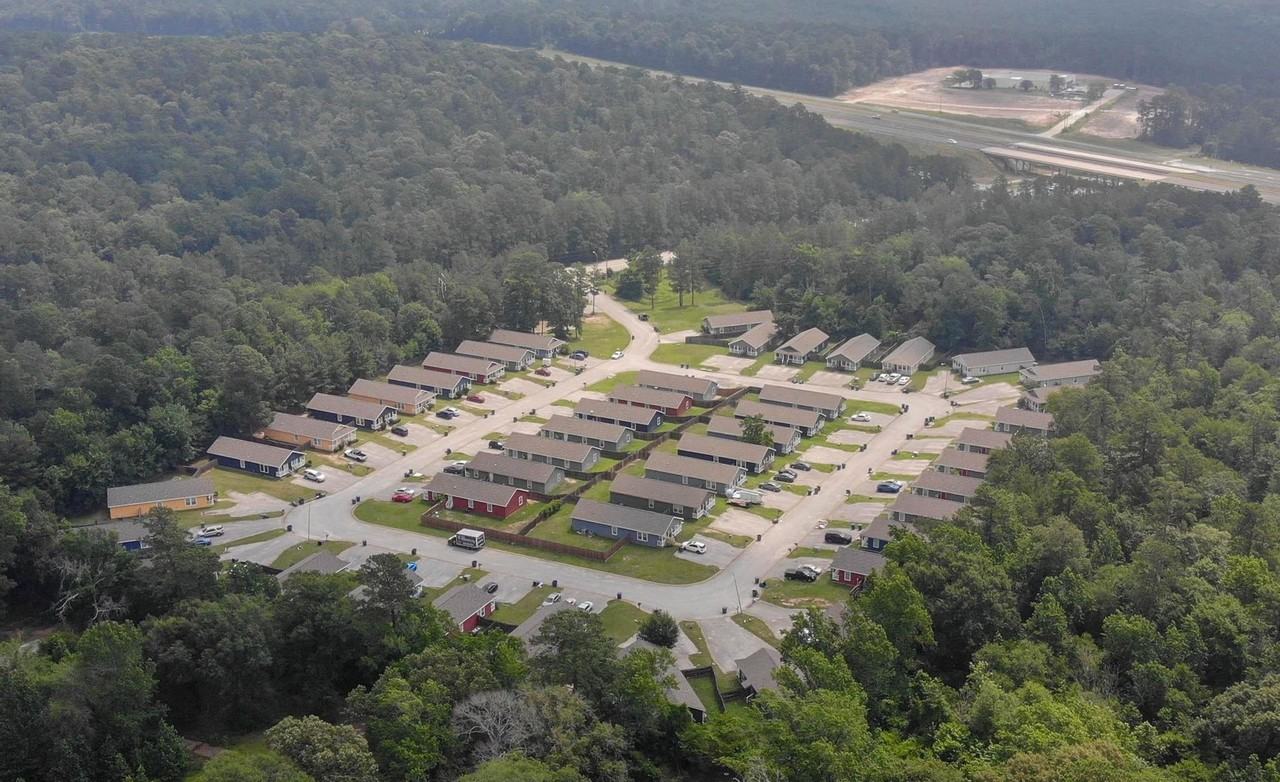 107 Varsity - Photo 5 of 7