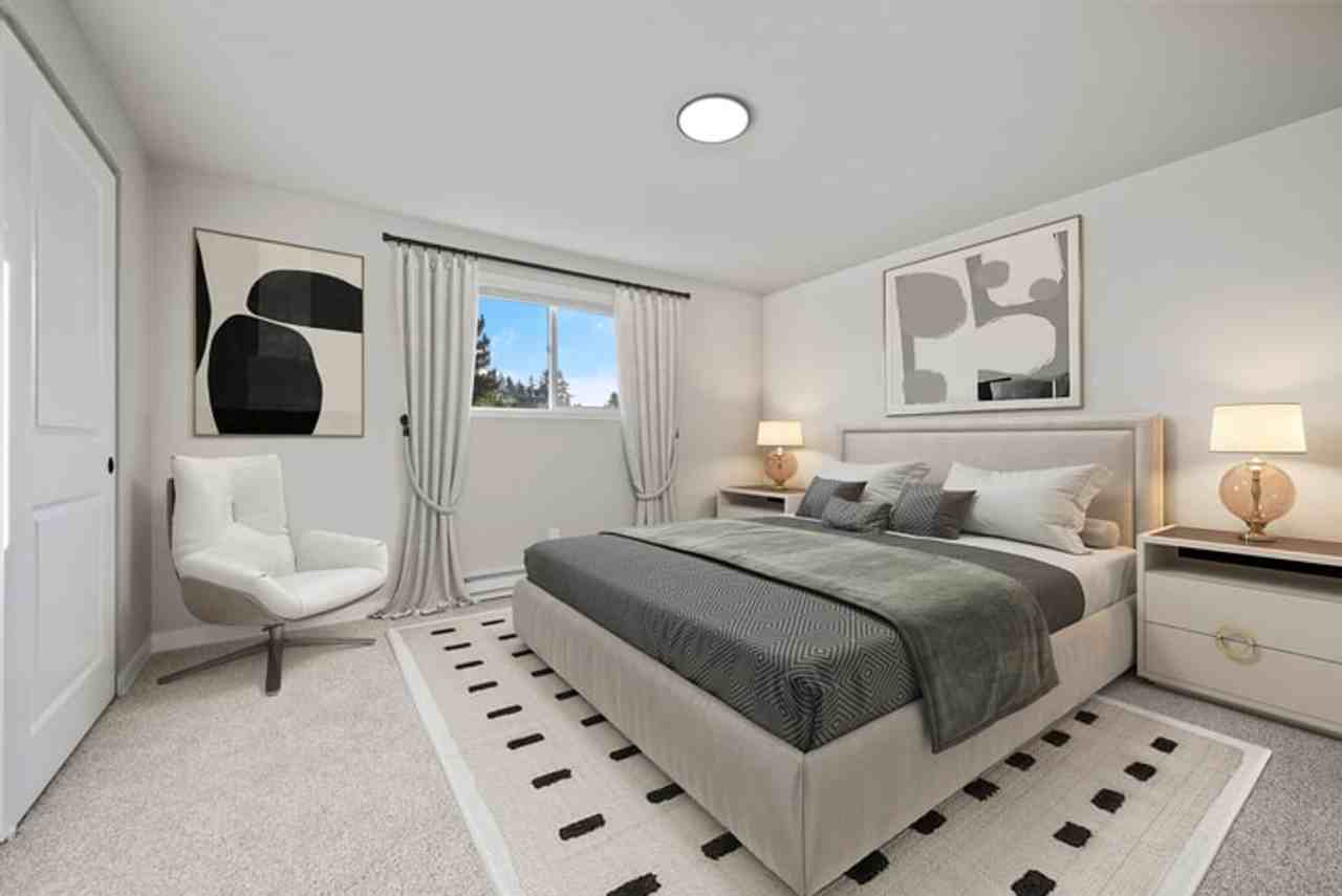 Redmond Crest - Photo 4 of 25