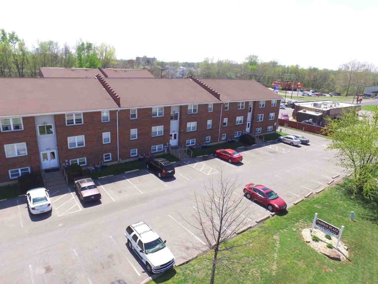 702 Fairway Drive - Photo 6 of 49