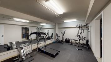 featured image of 1420 E Howell St