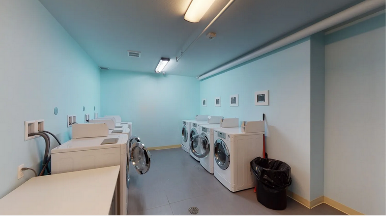 1420 1420 E Howell ST - FURN 1 #00 - Photo 2 of 50