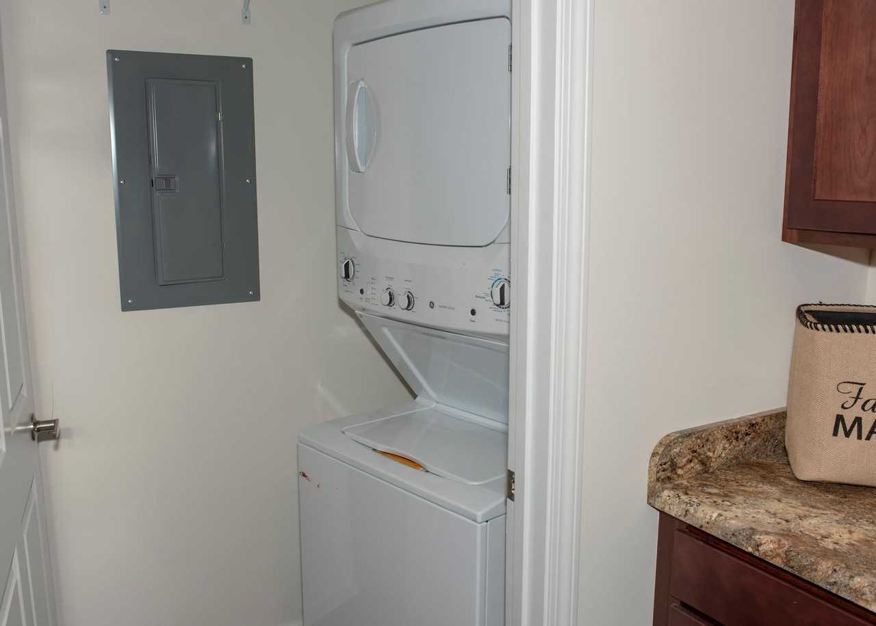 302 Vine Street - Photo 5 of 20