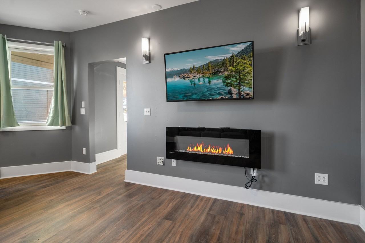 404-406 University Ave - Photo 7 of 37