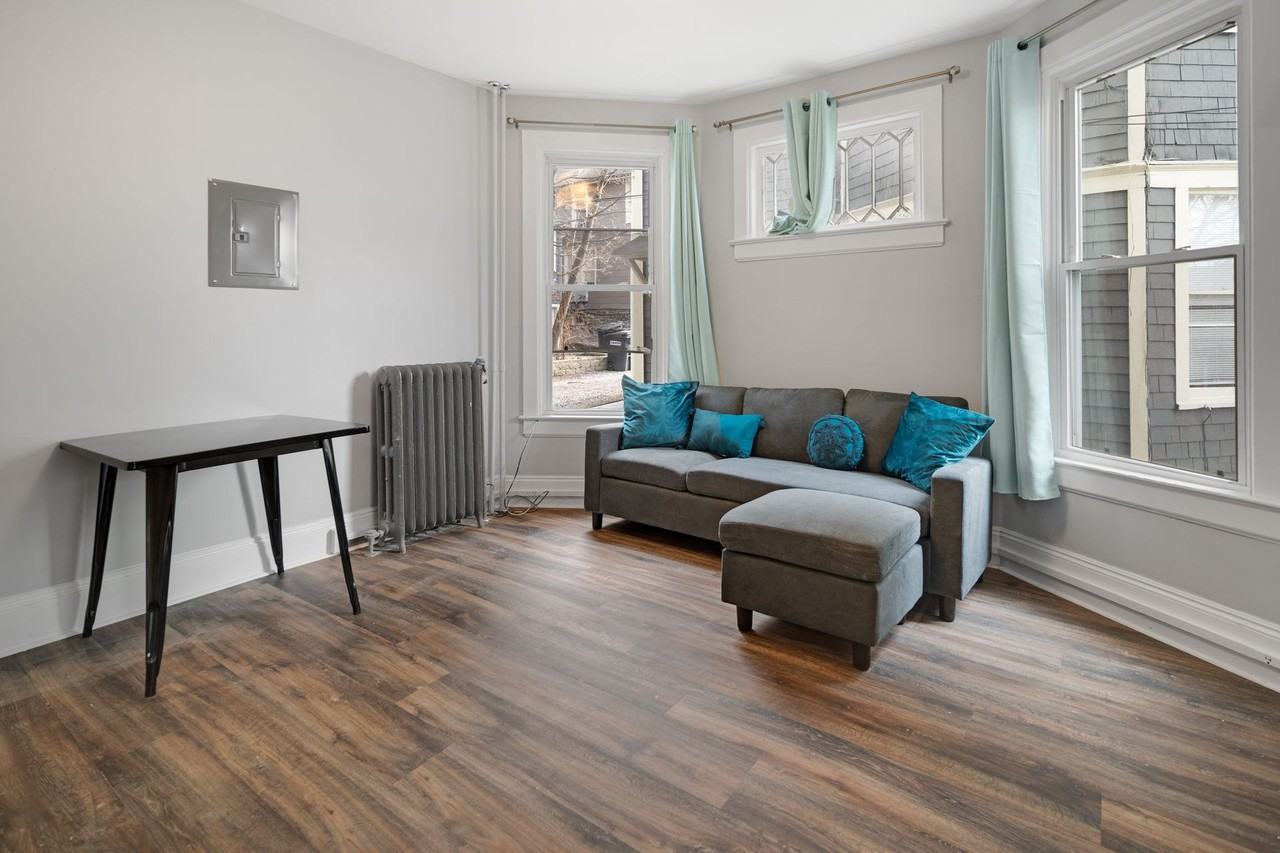 105 Highland Place - Photo 6 of 50