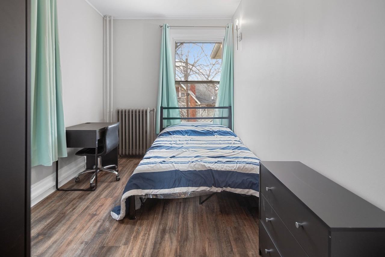 105 Highland Place - Photo 7 of 50