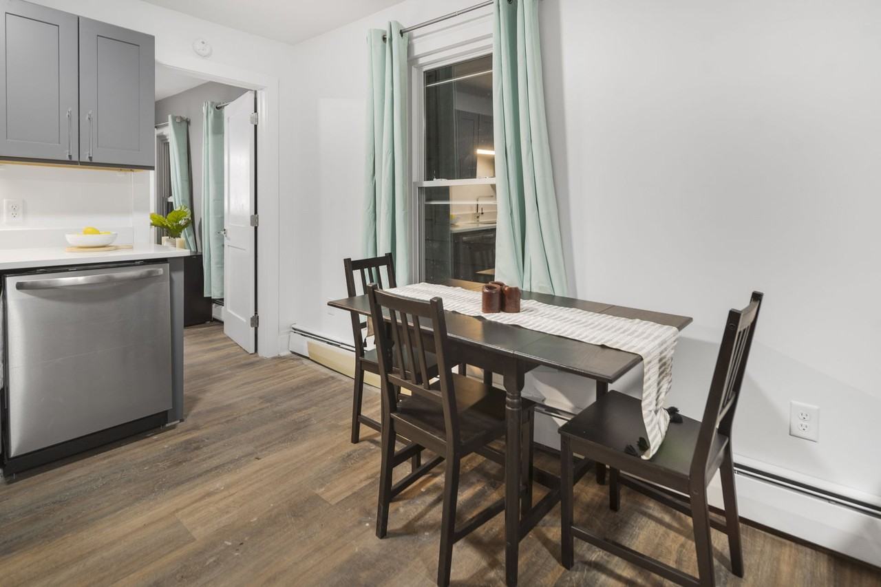 518 Linn Street LLC - Photo 7 of 50