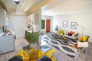 featured image of 299 N Center St