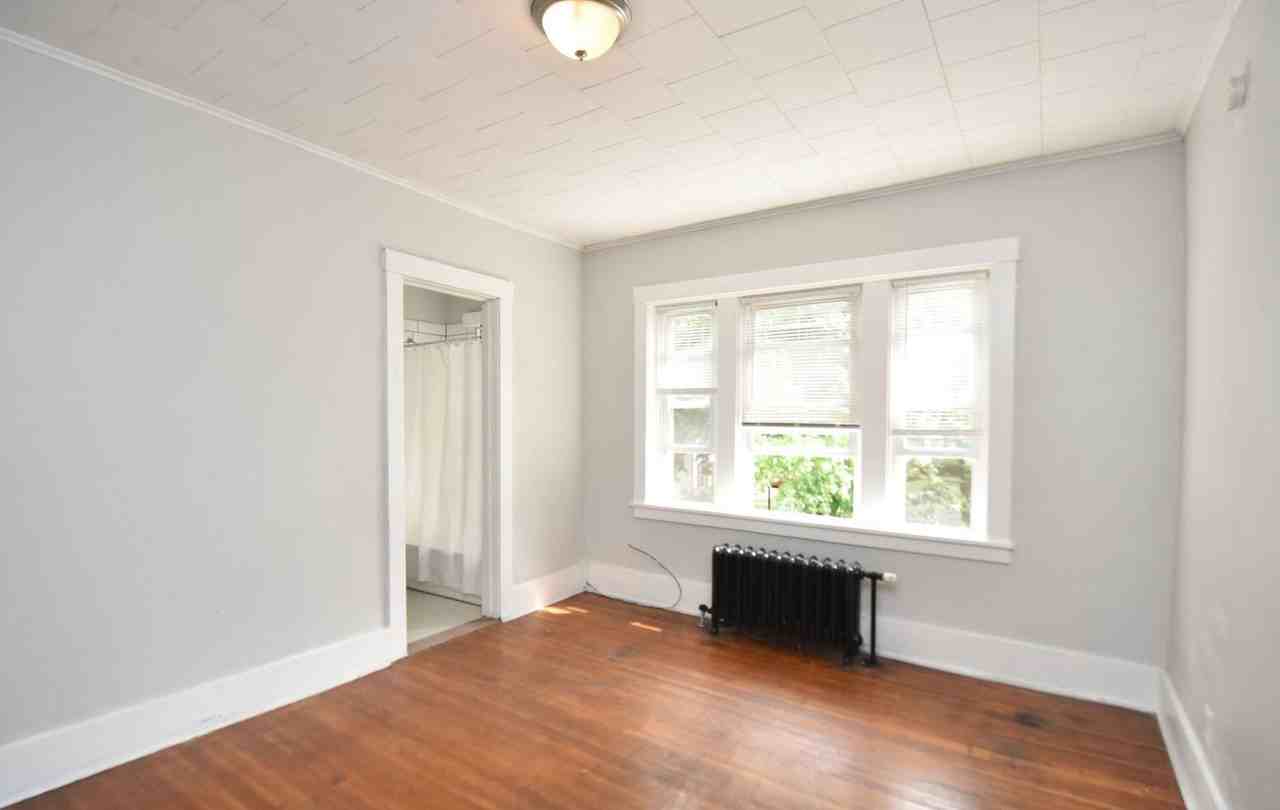 2017 E Main St - Photo 5 of 17