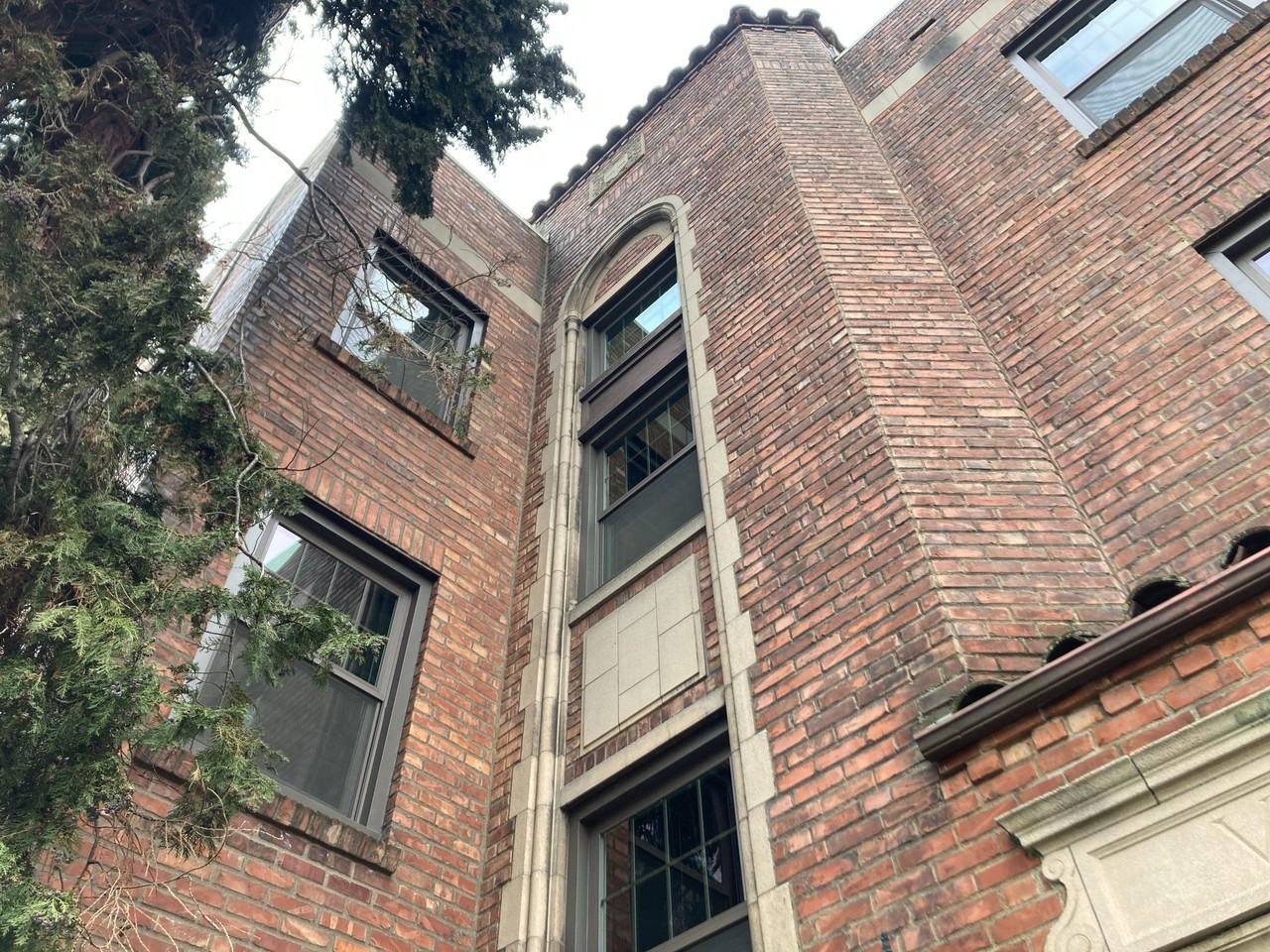 Varick - Photo 6 of 7