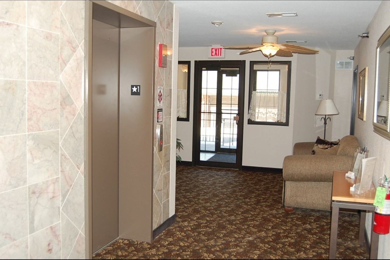 Onan Place - Photo 2 of 5