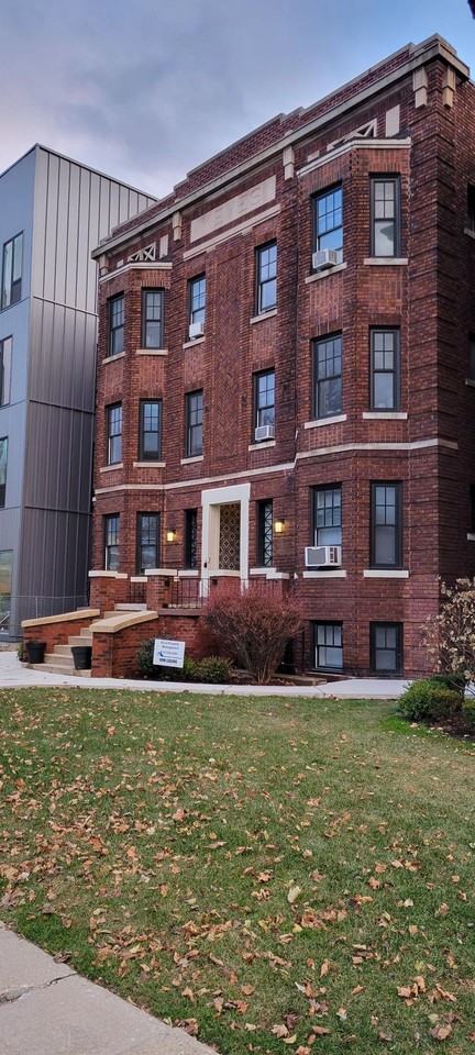 The Keyes - Photo 3 of 3