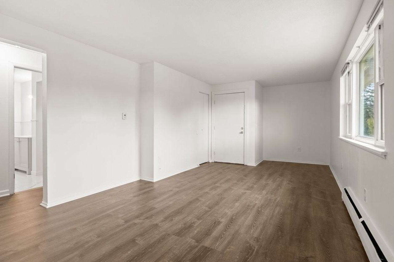 Patriots Landing - Photo 6 of 50