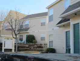 featured image of 701 N Harvey Rd