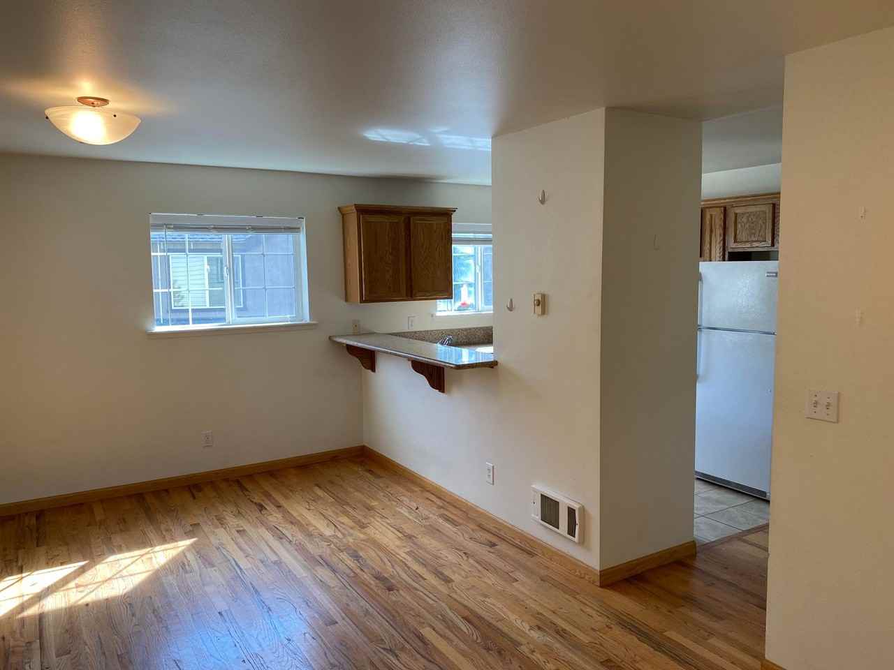 m1965 - Photo 3 of 34