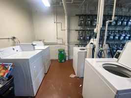 featured image of 1632 E Irving Pl