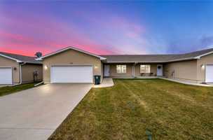 featured image of 5480 Summerland Dr