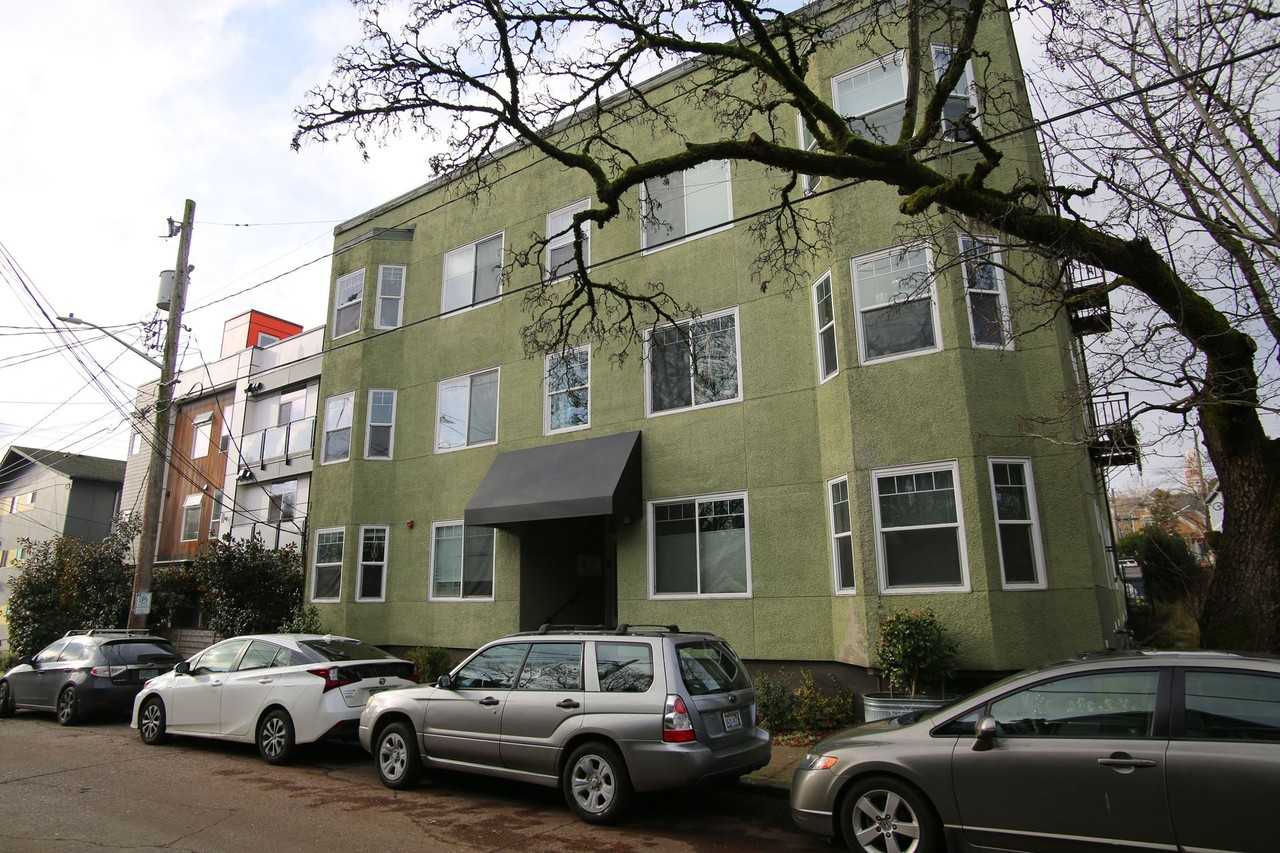 Fairmont Cherry Hill - Photo 2 of 4