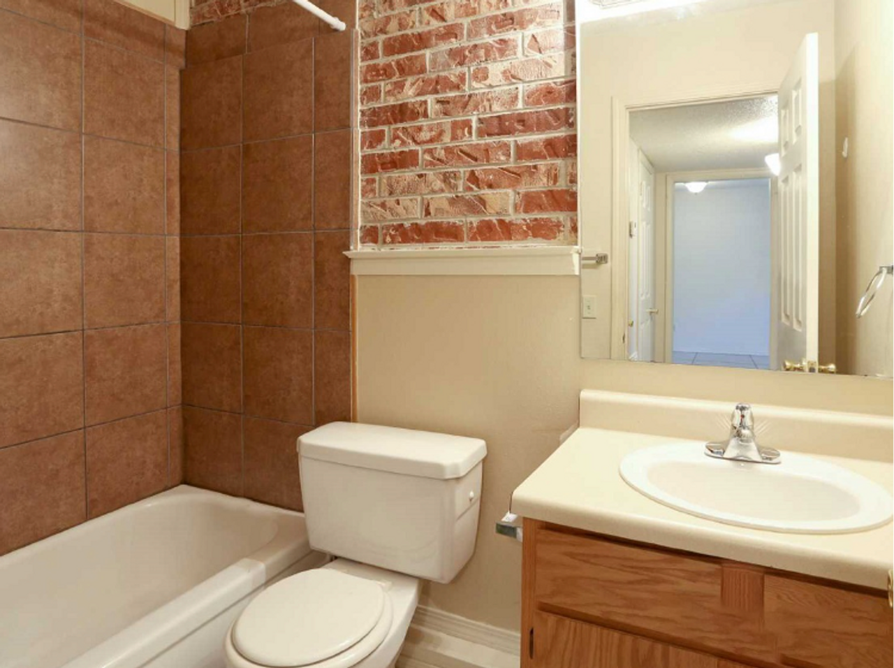 Call for Fall Specials - Photo 4 of 50