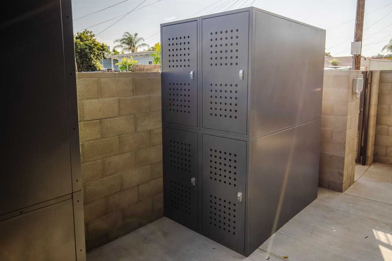 3167 Market St - Photo 3 of 40