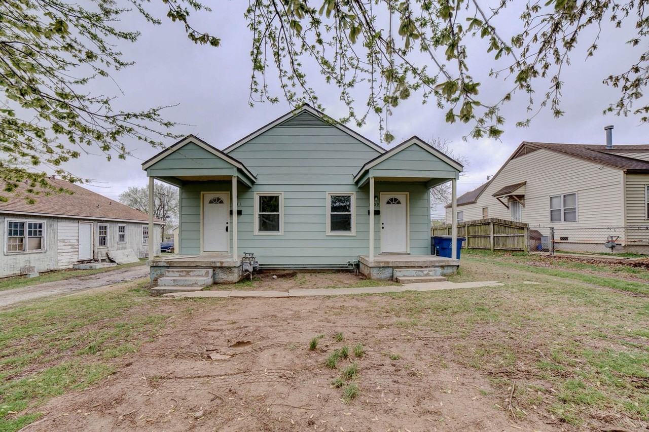 Newly Renovated Duplex! - Photo 2 of 16