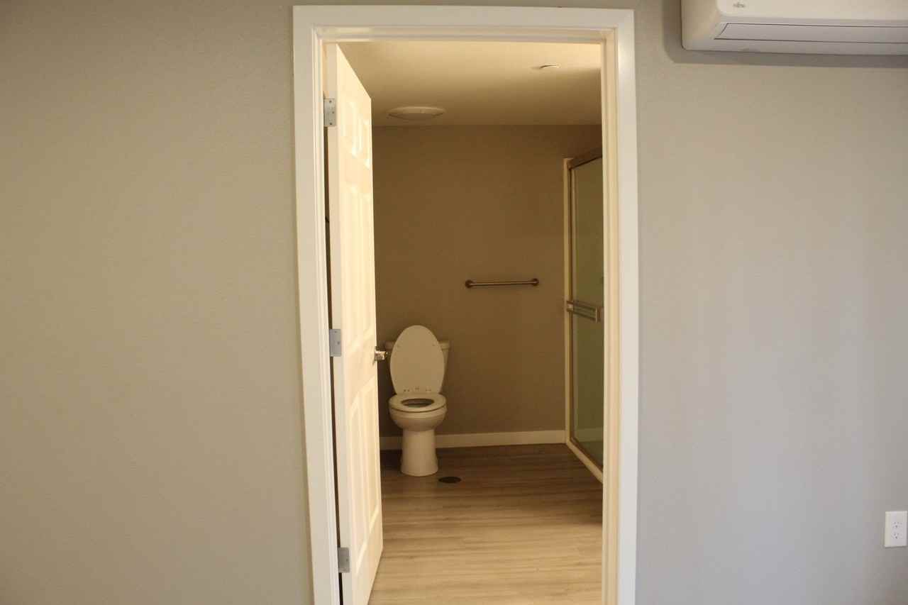 North Gateway Apartments Boutique Living! - Photo 3 of 6