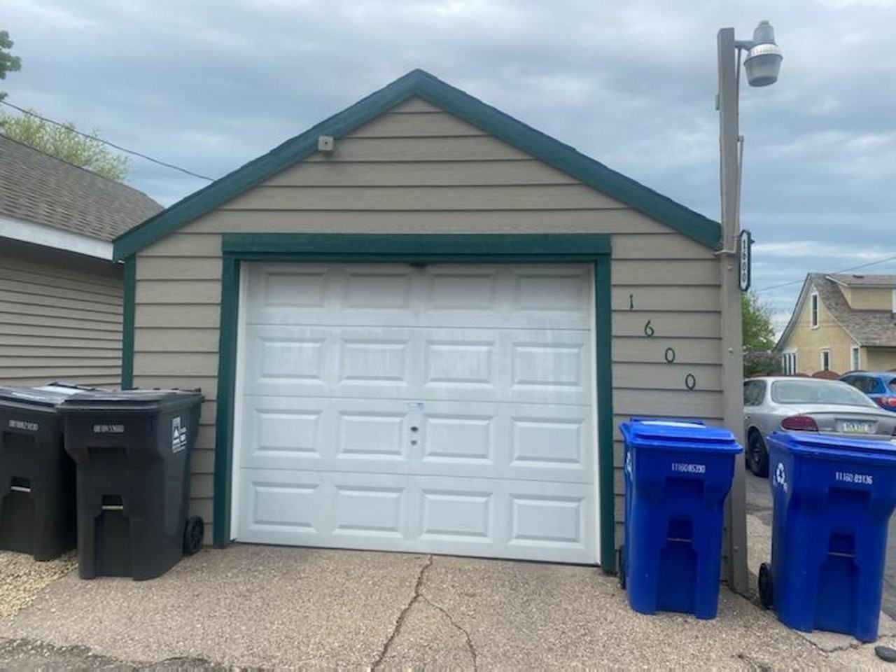 1600 Concordia Ave - Photo 2 of 4