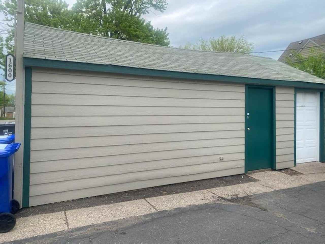 1600 Concordia Ave - Photo 3 of 4