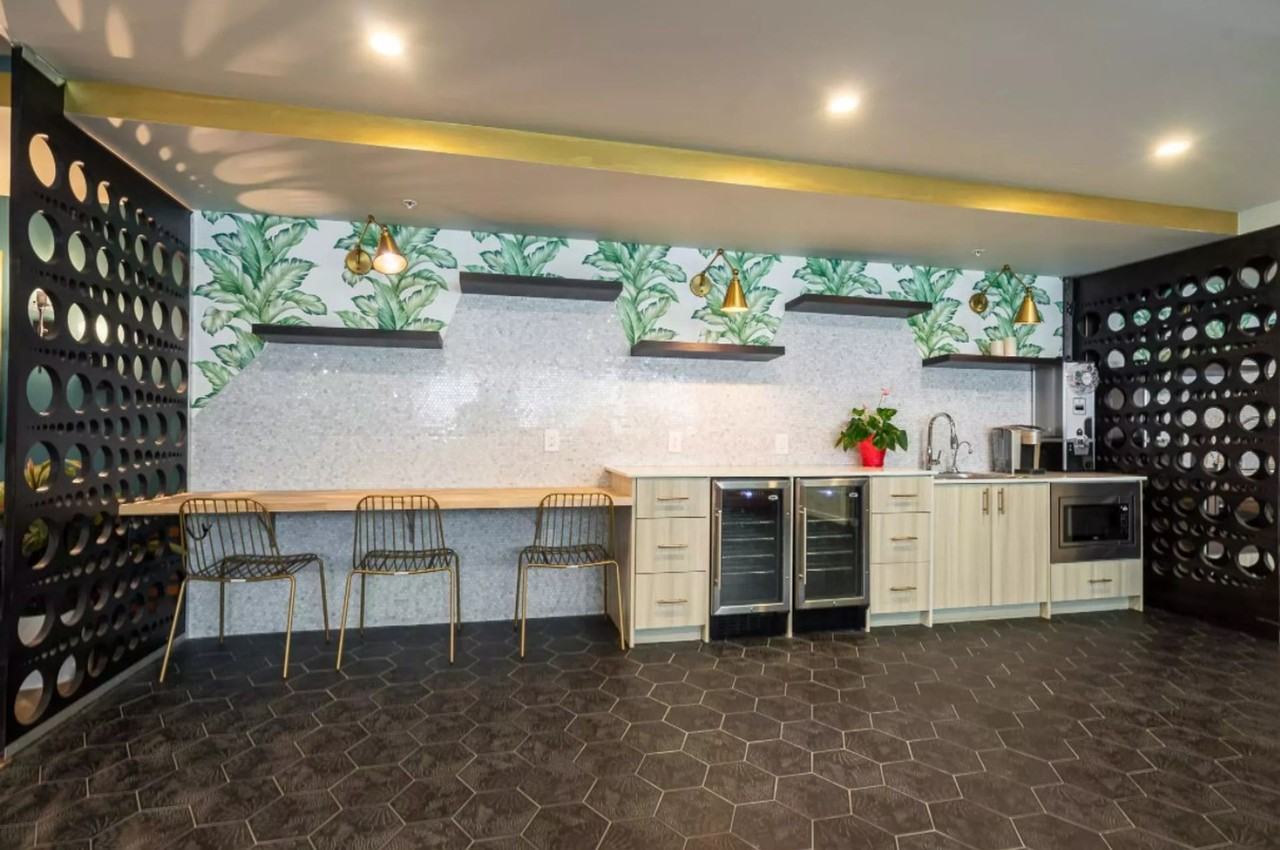 Plaza Apartments - Photo 3 of 31