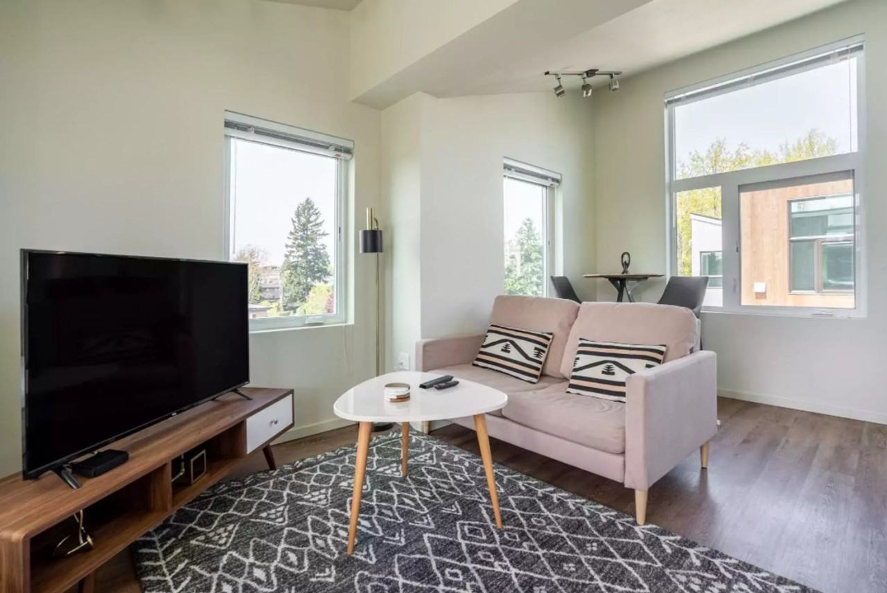 Plaza Apartments - Photo 6 of 31