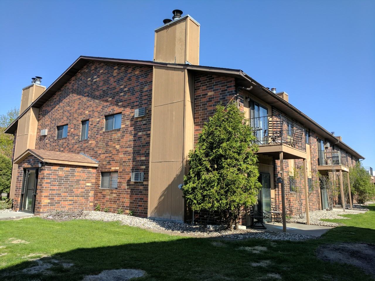 Autumn Brook Apartments - Photo 5 of 27