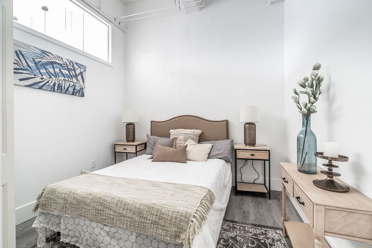 The Wolf Building - Photo 5 of 50