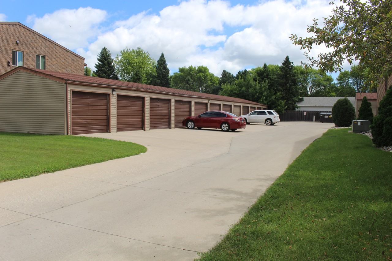 Foxdale Apartments - Photo 2 of 2