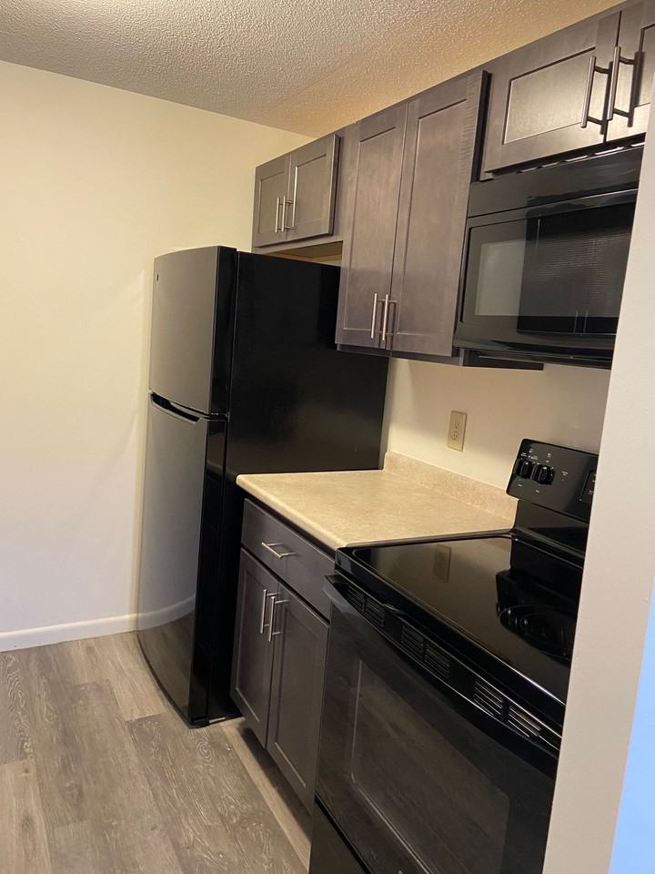 Residences at Riverside - Photo 2 of 21