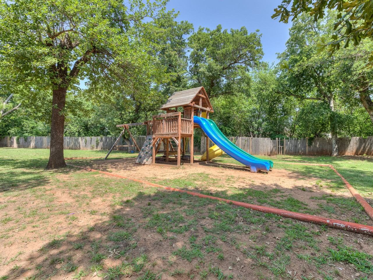 Heights On 44th - Photo 5 of 8