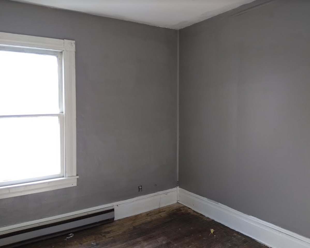 805 10th Ave - Photo 2 of 22