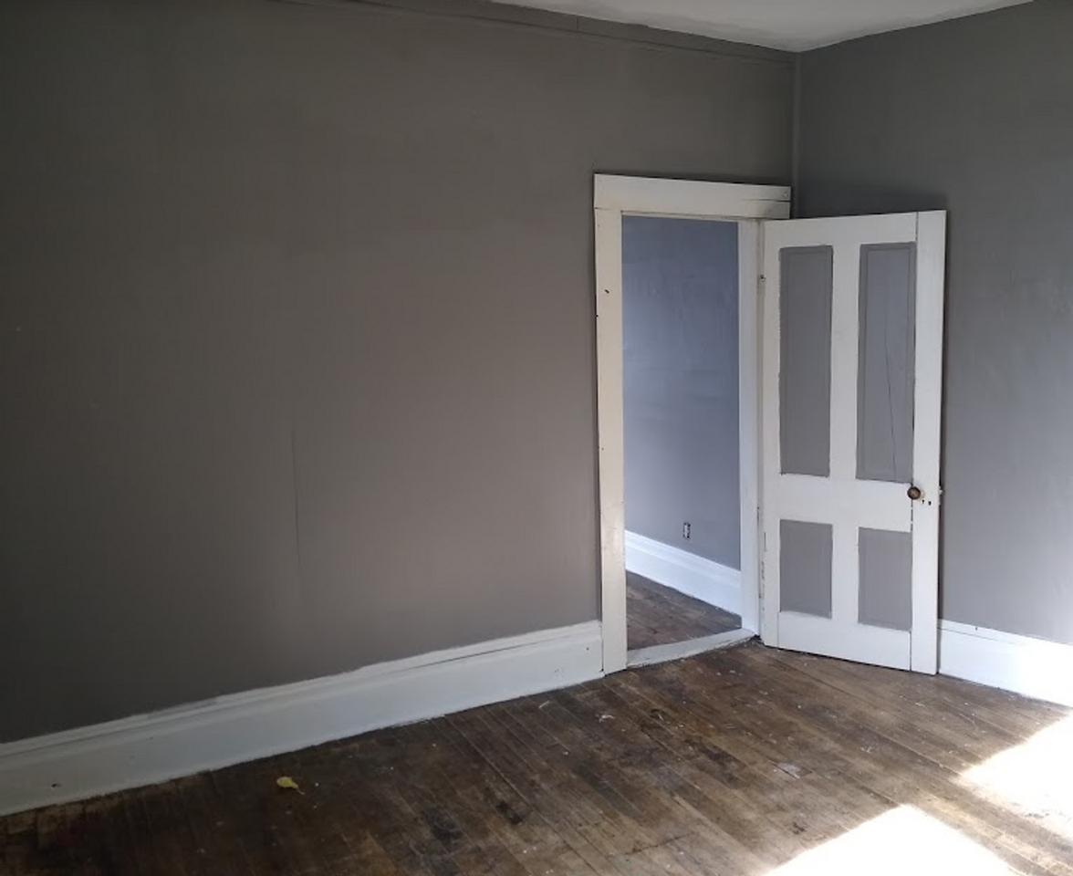 805 10th Ave - Photo 3 of 22